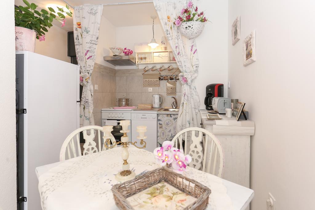 Apartment Vesna Спліт Екстер'єр фото