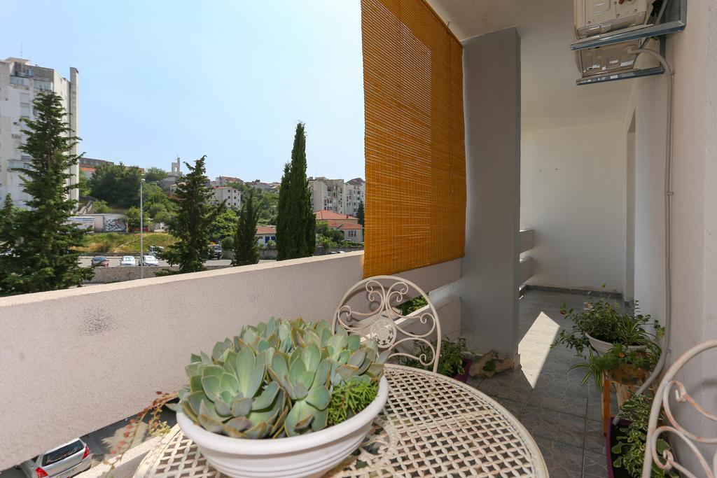Apartment Vesna Спліт Екстер'єр фото