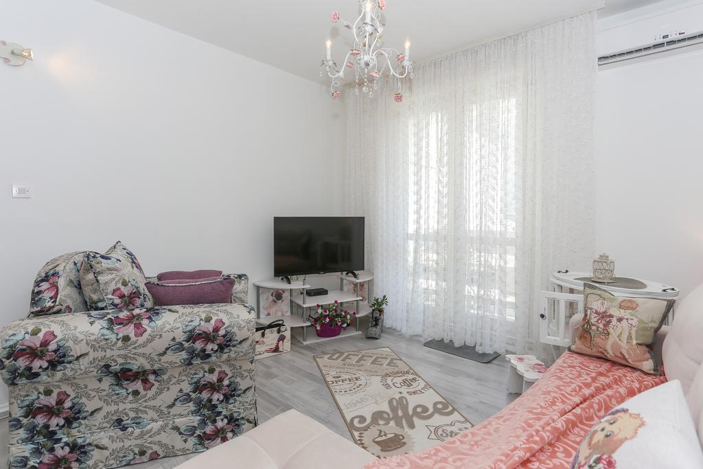 Apartment Vesna Спліт Екстер'єр фото