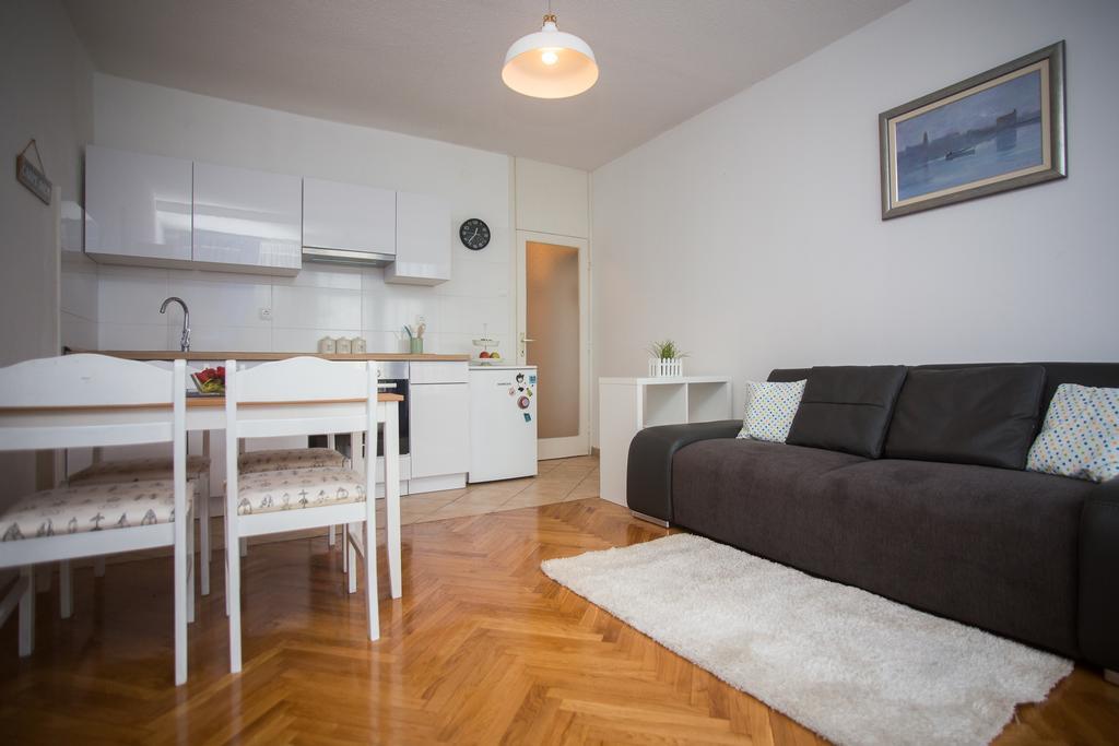 Apartment Vesna Спліт Екстер'єр фото