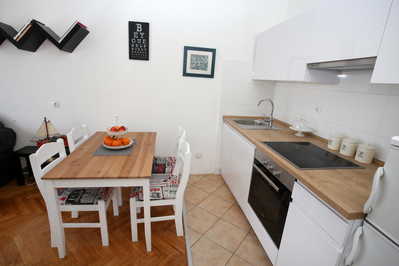 Apartment Vesna Спліт Екстер'єр фото